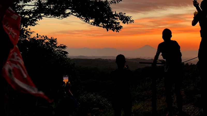 「夜の鎌倉、怖くないの？」ヘッドライト1つで“別世界”へ。仕事帰りに楽しむ、大人の夜遊びナイトトレイル